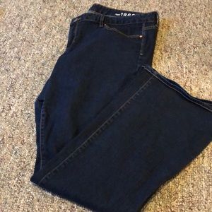 Gap curvy 34 L dark wash stretch jeans EUC